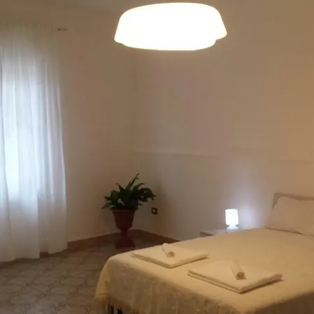 Peri Peri - Siracusa Guest house *